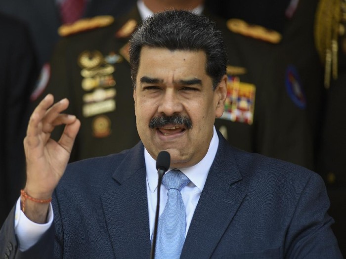 1765451147633-nicolas-maduro_43