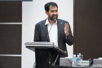 1765494274421-gubernur-aceh-muzakir-manaf-mualem-agus-setyadidetiksumut-1763120735400_169