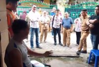 1765494275448-viral-owner-ayam-geprek-di-toddopuli-makassar-digeruduk-warga-dan-aparat-pemerintah-setempat-1765431799045_169