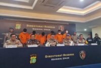 1765559129231-6-anggota-polri-jadi-tersangka-pengeryokan-dua-matel-hingga-tewas-di-kalibata-taufiqdetikcom-1765557023886_169