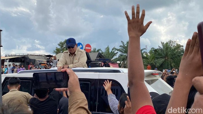 1765559134815-presiden-prabowo-subianto-di-aceh-tamiang-1765550658270_169