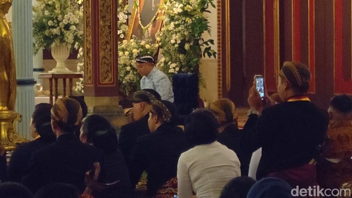 1765602331961-paku-buwono-xiv-purbaya-1765467005919_169