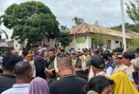 1765623904167-ketua-mpr-ahmad-muzani-memberikan-bantuan-untuk-korban-bencana-di-aceh-utara-1765618740378_169