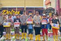 1765645519565-polri-salurkan-bantuan-ke-korban-bencana-di-aceh-sumut-dan-sumbar-dokpolri-1765641294352_169