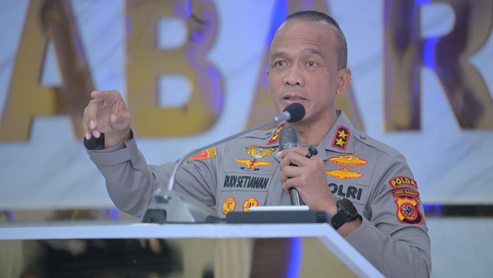 1765667085677-kapolda-jabar-irjen-pol-rudi-setiawan-1754021344505_169