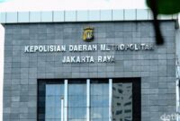 1765710355905-gedung-polda-metro-jaya-3_169