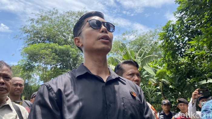 1765753487004-kasat-reskrim-polres-metro-depok-kompol-made-gede-oka-utama-devidetikcom-1761198571449_169