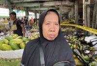 1765775173556-ratusan-kios-di-pasar-induk-kramat-jati-jakarta-timur-kebakaran-1765773585068_169