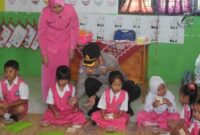 1765861577782-sppg-polres-kuansing-mendistribusikan-mbg-kepada-39-anak-tk-tunas-harapan-1765859694662_169