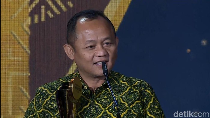 1766034349455-sekjen-golkar-sarmuji-1764080828576_169