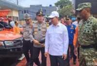 1766120763813-kapolda-banten-dan-wagub-banten-1766118328416_169