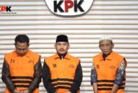 1766185475382-bupati-bekasi-ade-kuswara-jadi-tersangka-kpk-1766184058379_169