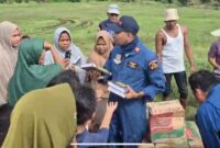 1766552781382-bantuan-polri-untuk-korban-bencana-sumatera-1766548922388_169