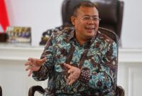 1767071167056-momen-klarifikasi-waka-dpr-cucun-soal-tak-perlu-ahli-gizi-untuk-mbg-1763436862293_43