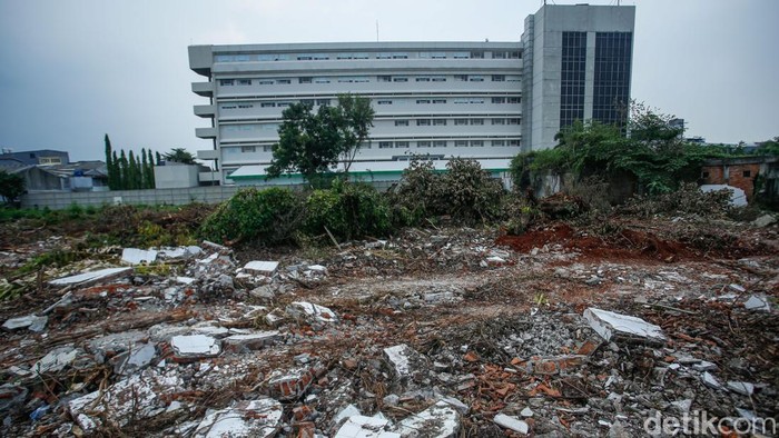 1767092792990-potret-lahan-sumber-waras-yang-lama-terbengkalai-bakal-disulap-jadi-rs-modern-1761556735295_169