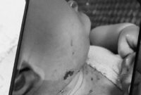 1767265705882-tim-kepolisian-menempuh-medan-ekstrem-sejauh-54-km-selama-14-jam-untuk-memastikan-kondisi-bayi-yang-dikabarkan-terserang-sakit-1767258317236_169