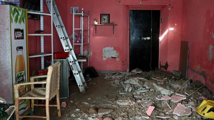 1767459928047-dampak-gempa-m-65-yang-mengguncang-meksiko-pada-jumat-21-waktu-setempat-1767416121196_169