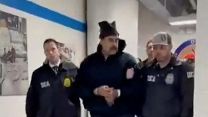 1767524788268-intelijen-pesawat-tanpa-awak-dan-senjata-api-bagaimana-as-menangkap-maduro-1767509201348_169