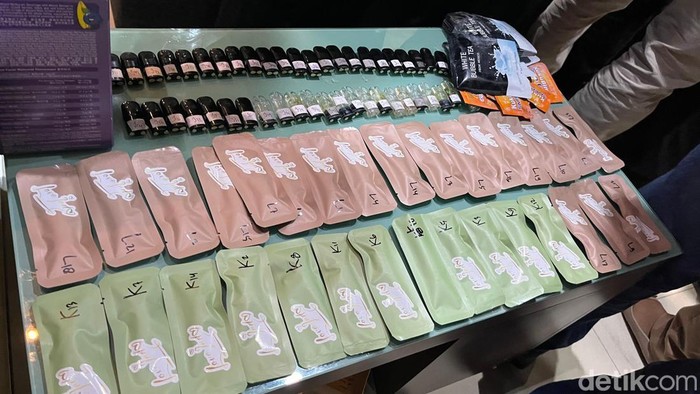 1767675948616-bnn-bongkar-lab-narkoba-di-apartemen-kawasan-ancol-1767673778788_169