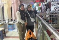 1767805549240-warga-asal-jakarta-utara-tini-52-bersama-keluarganya-rachma-indiradetikcom-1767797213542_169