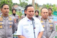 1767805553294-wali-kota-pekanbaru-agung-nugroho-memuji-inisiatif-tabung-harmoni-hijau-yang-digagas-kapolda-riau-1767796050706_169