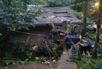1767978333529-longsor-timbun-rumah-warga-di-bogor-1767966844075_169