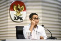 1768086279715-penampakan-bupati-ponorogo-kenakan-rompi-oranye-usai-ditetapkan-tersangka-suap-1762652900788_169