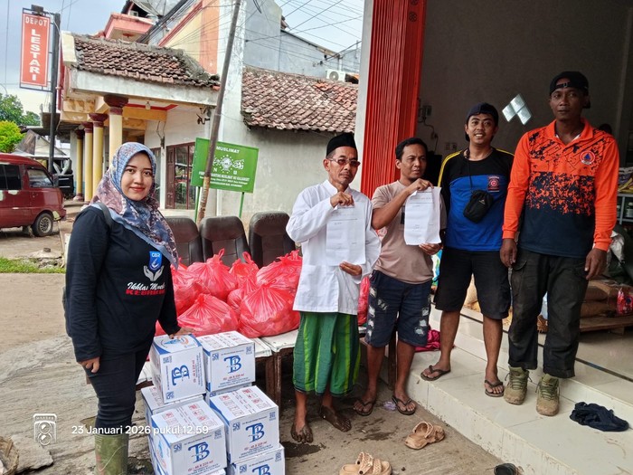 1769252753713-kemensos-salurkan-bantuan-untuk-korban-banjir-di-situbondo-sabtu-2412026-1769249316663