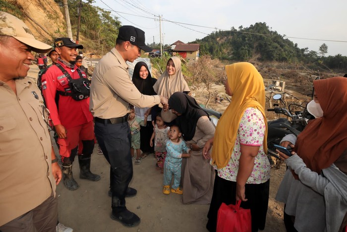 1769360779978-ahy-tinjau-aceh-tamiang-untuk-pastikan-pemilihan-pascabencana-1769349244321