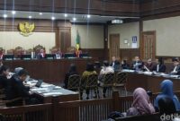 1769533563624-jaksa-mendalami-keterangan-dari-head-of-tax-goto-group-ali-mardi-tentang-lonjakan-saham-nadiem-makarim-di-pt-aplikasi-karya-an-1769523085004_169