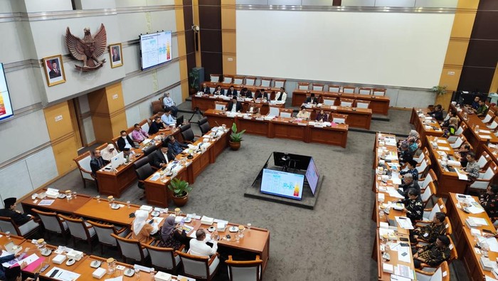 1769533569902-mensos-rapat-kerja-dengan-komisi-viii-dpr-ri-selasa-2712026-1769525464040_169